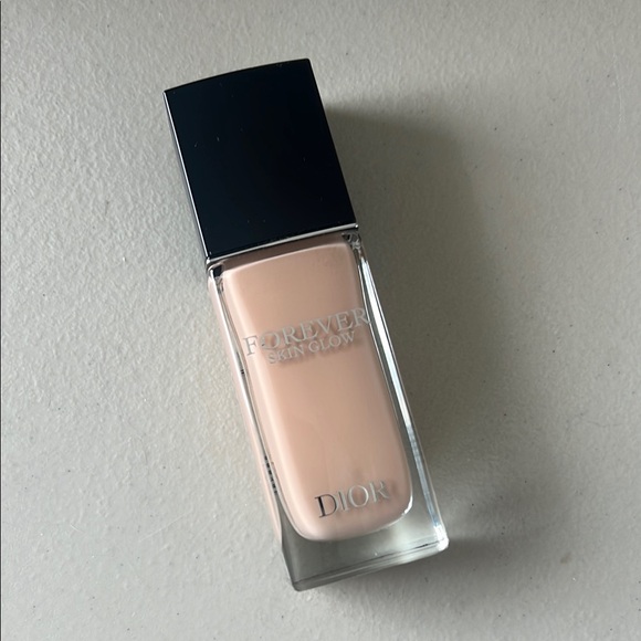 Dior Other - Dior Forever Skin Glow Foundation - Shade 2CR - 24 Hour Wear - NWOT